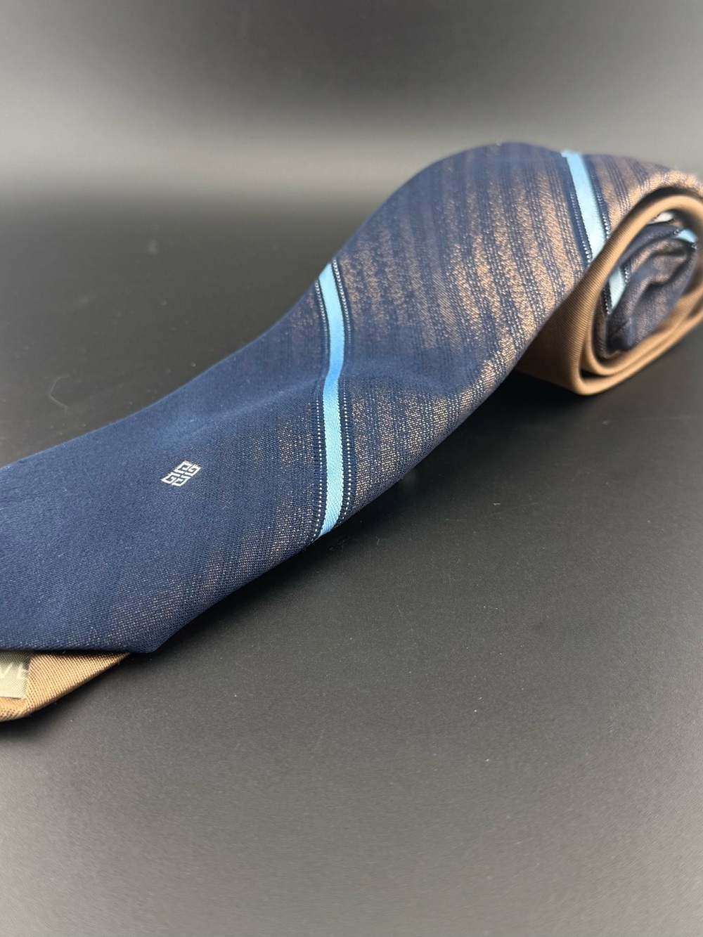 Vintage Givenchy Gentlemen Paris Carter & Holmes Navy Striped Silk Blend Tie
